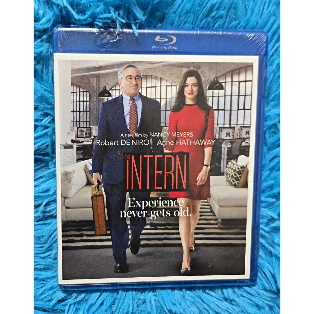 Warner Home Video The Intern (Blu-ray) 2015 PG-13 De Niro Hathaway 121 min